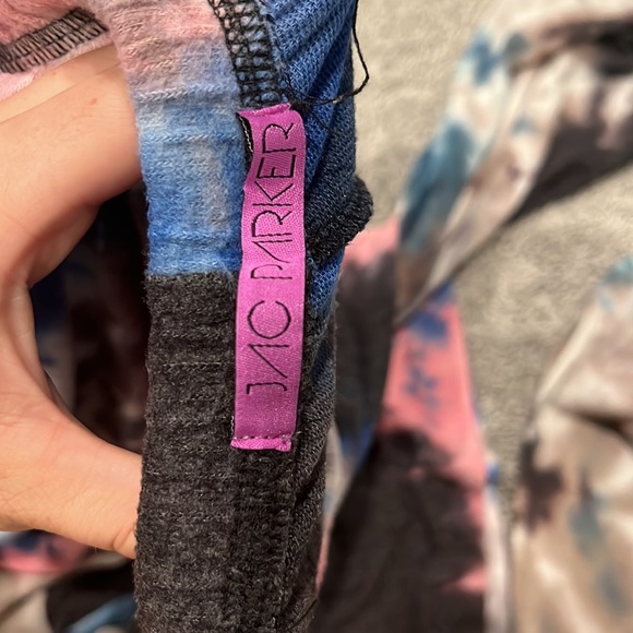 Tie dye sweats - Picture 5 of 5